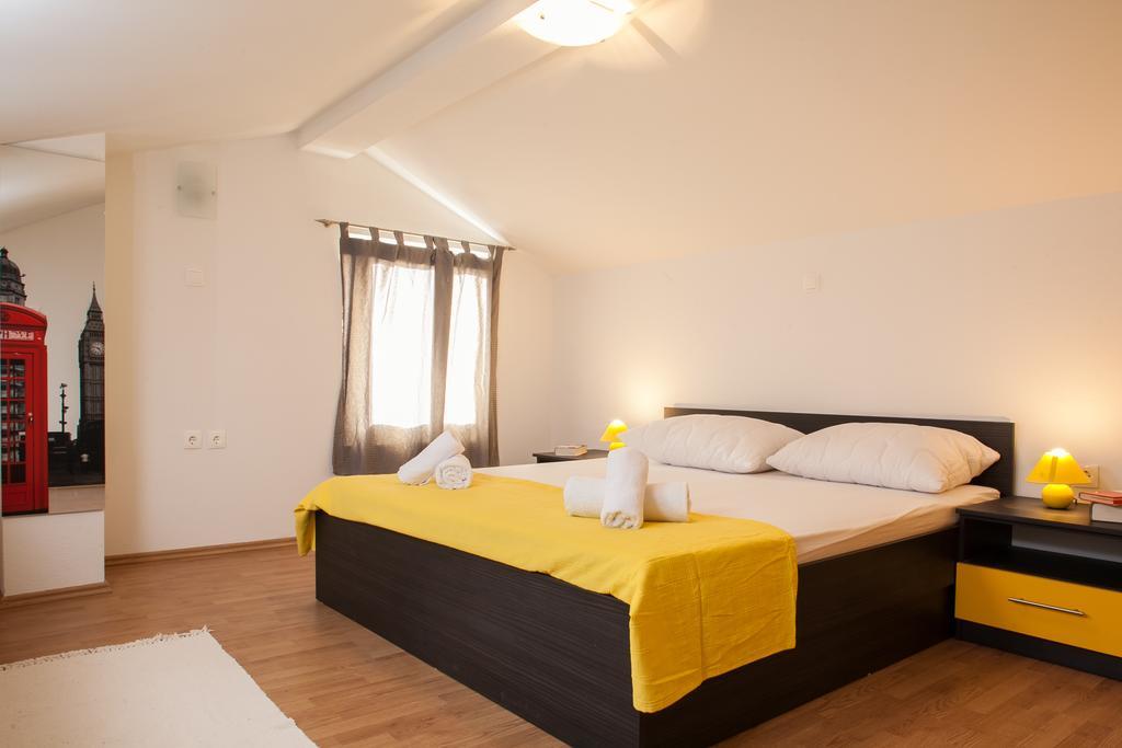 Apartments Fiona - Away From City Crowds Makarska Cameră foto