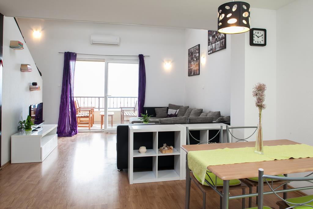 Apartments Fiona - Away From City Crowds Makarska Cameră foto