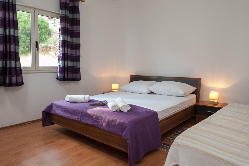 Apartments Fiona - Away From City Crowds Makarska Cameră foto